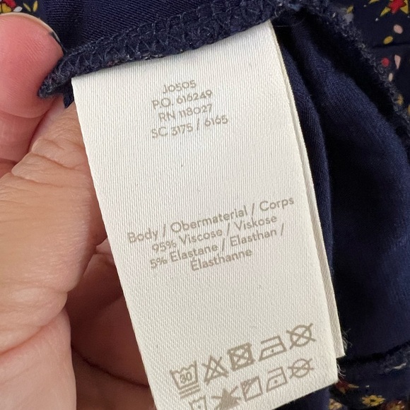 BODEN Sasha Navy Crown Flag Royal Print - Size 4 - Picture 8 of 9